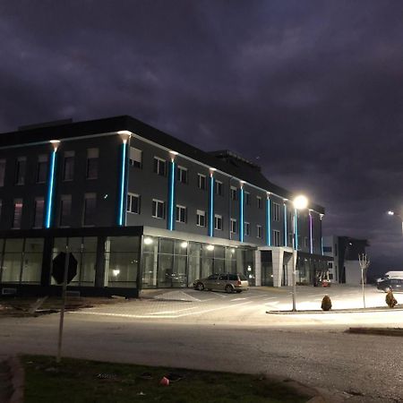 Kubi Hotel Struga Exterior foto