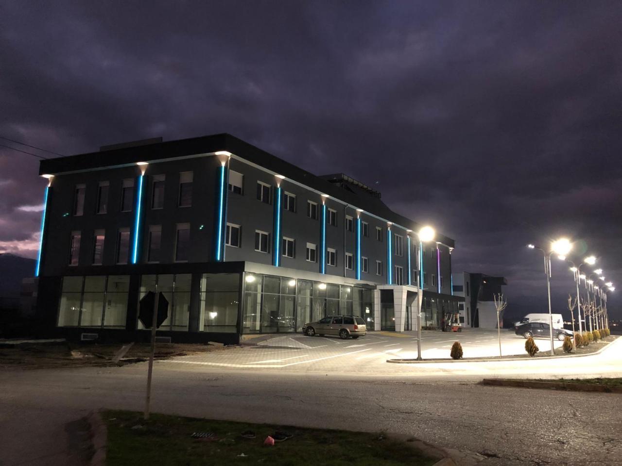 Kubi Hotel Struga Exterior foto